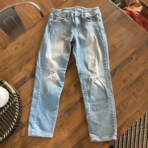 Universal Thread Mid Rise Boyfriend Crop